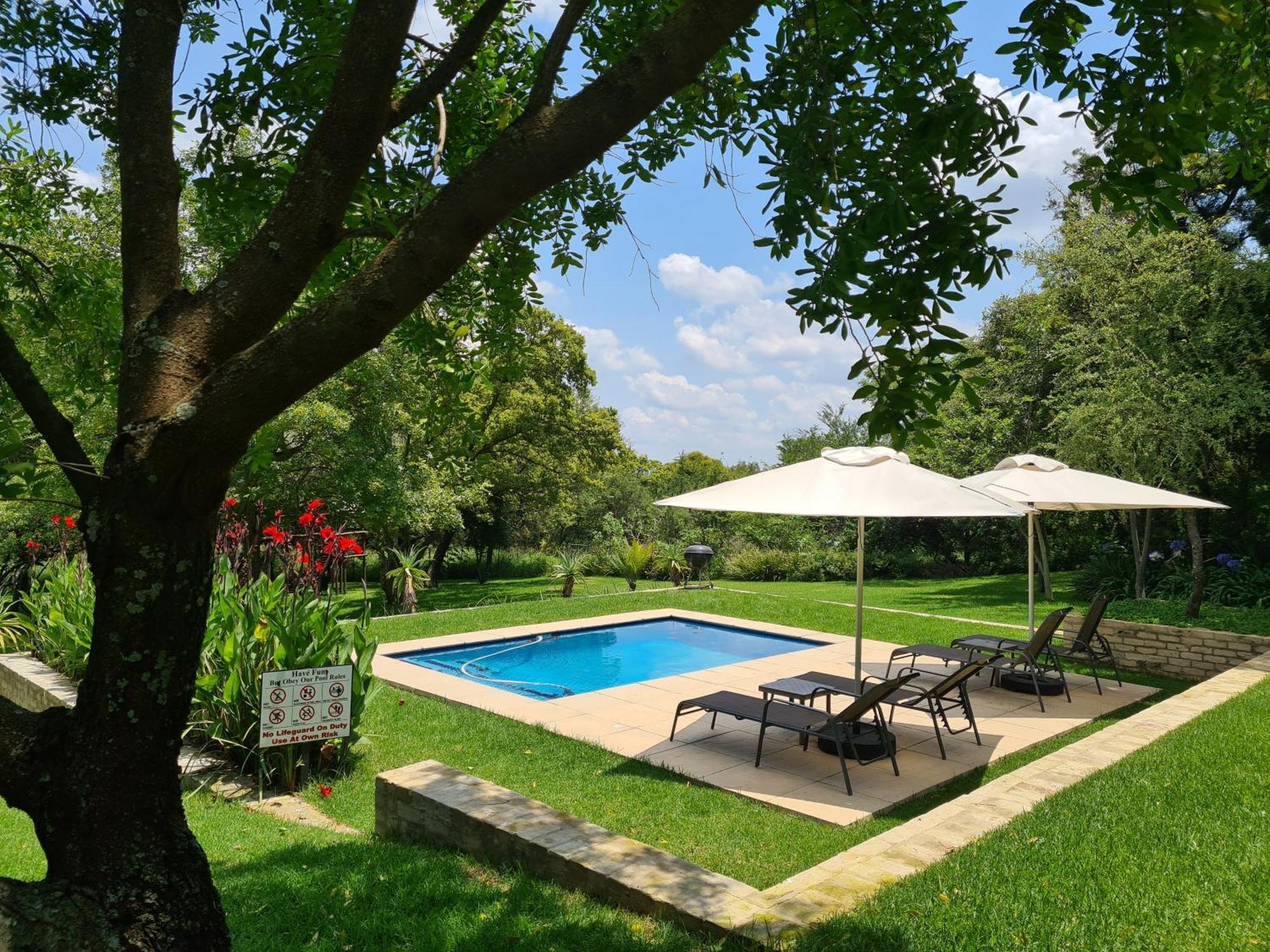 Amberhall Guesthouse โจฮันเนสเบิร์ก ภายนอก รูปภาพ