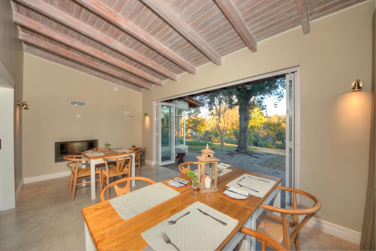 Amberhall Guesthouse โจฮันเนสเบิร์ก ภายนอก รูปภาพ